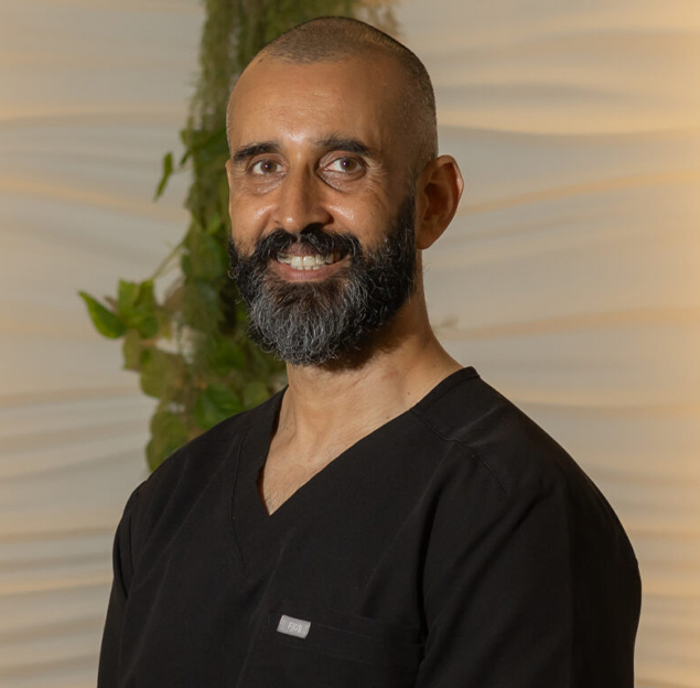 Team - Aventis Dental